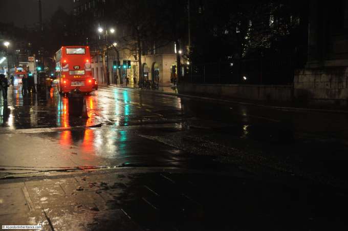 London-after-dark-33