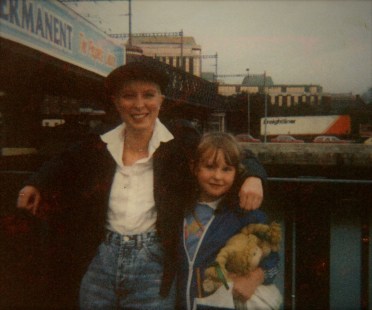 kim-and-ellen-aged-five