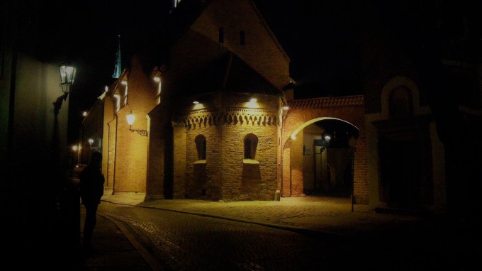 lamplights-lonely-shadows