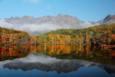 mountains-around-issa-birth-place