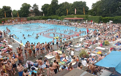 Hot weather pics, Brockwell park Lido.

Picture Steve Waters